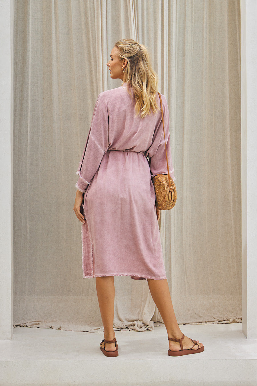 PETAL LONG KIMONO // PIGMENT COLOR WITH FRINGES