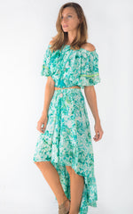 Boho chick Aisly top is the perfect addition to any summer wardrobe. Made from the softest rayon, with an elastic around the shoulders and waist