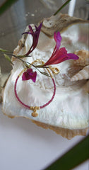 Bracelet With Small Gold Venus Shell